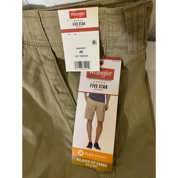 New Wrangler FLEX‎ Cargo Short Men’s Sz 46 Khaki Relaxed Tech Pocket NWT - Picture 1 of 8